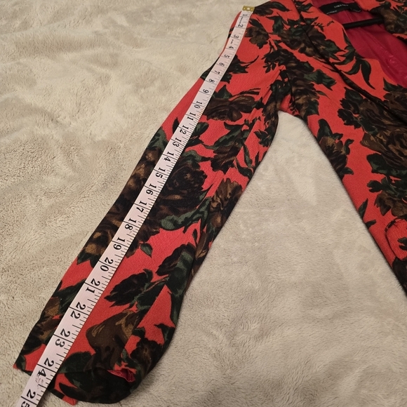 Women’s Red Black Oversized Floral M Open Front Relaxed Work to Weekend Blazer - Picture 12 of 12